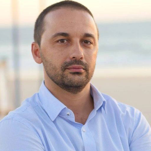 Guests-_0001_Caetano